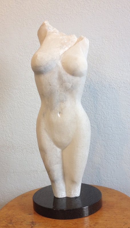 Nephele-.jpg :: White Italian Alabaster
21\