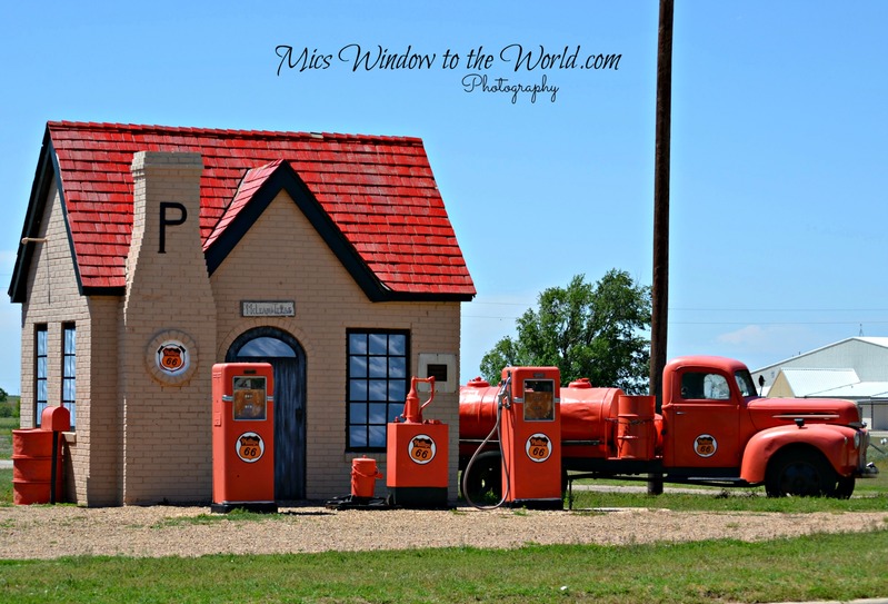 1928 First Phillips Gas Station TX Rt 66(1).jpg