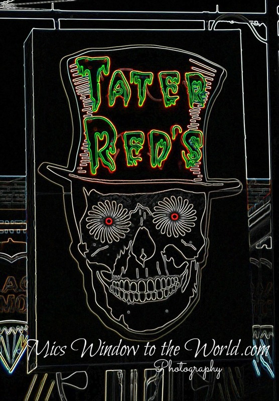 Memphis 2glow(1).jpg