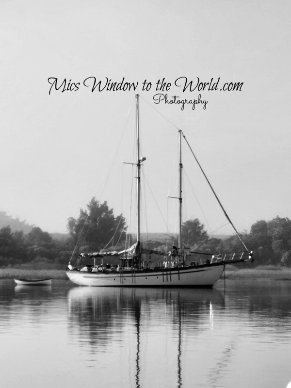 sailboat bw.jpg