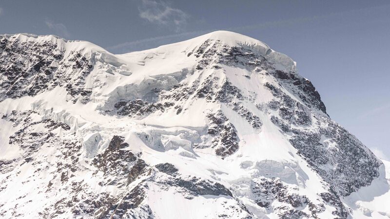 GQ7A0916 copy (1).jpg :: Glaciers of all types abound.