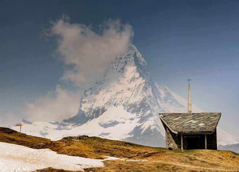 GQ7A1582 copy 2 (1).jpg :: The Matterhorn dominates views, everywhere.