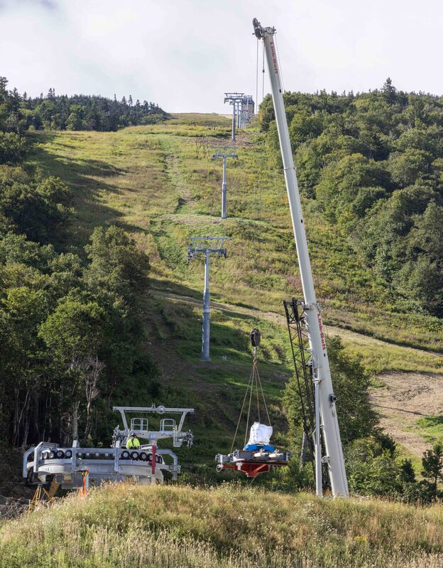 GQ7A4577 copy(1).jpg :: 8/26 Building up the bottom terminal