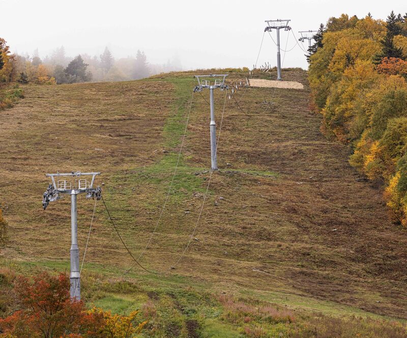 GQ7A5834 copy.jpg :: 9/23 The haul rope has traveled up and back down