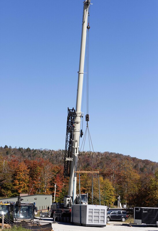 GQ7A5964 copy.jpg :: 9/29 Getting ready to move a generator to the top of Superstar