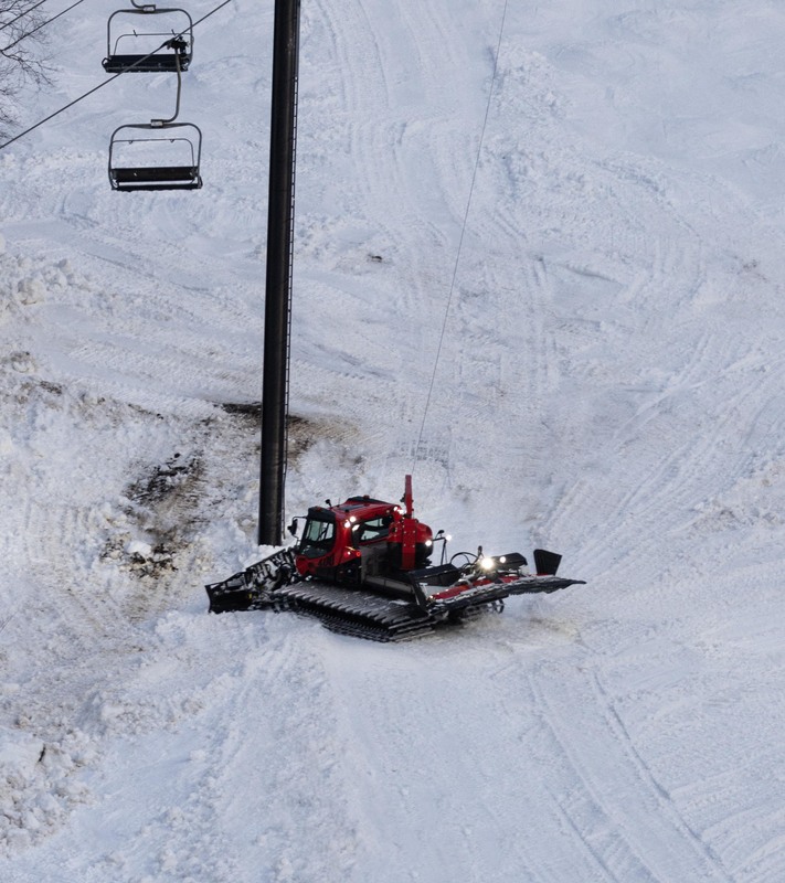 GQ7A6088 copy.jpg :: 4/13/25, 5:00PM last chair on the Super Star Quad. By 7:30PM starting to get ready to remove the quad.