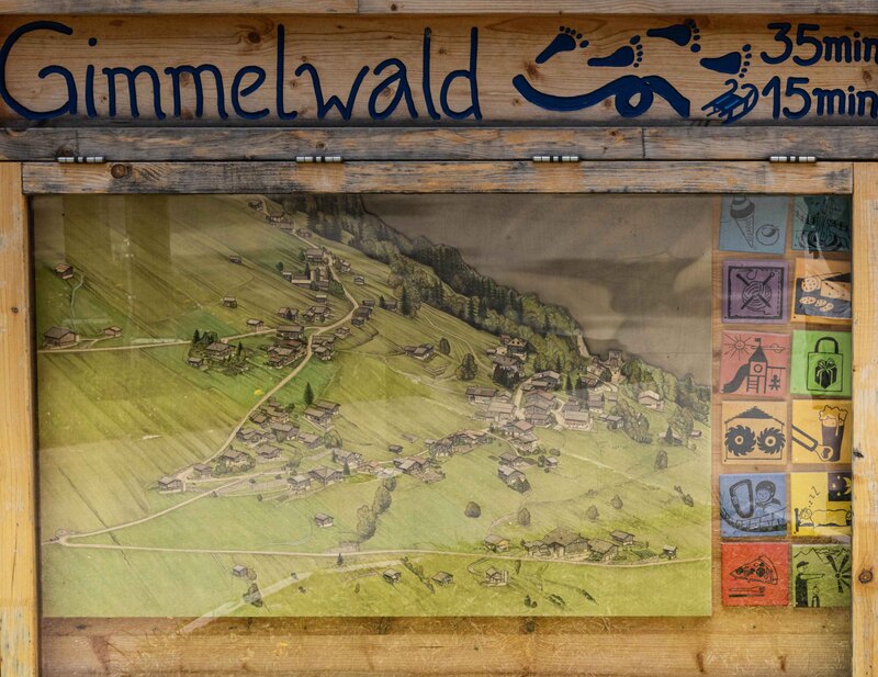 GQ7A8133 copy 3 (1).jpg :: The hike from Murren down to Gemmilwald (-300m) takes about 35 minutes, if you don't take any photos often along the way.