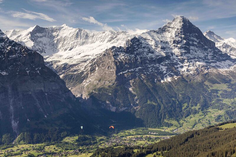 GQ7A8668 copy (1).jpg :: Hang gliders get up and launch early.