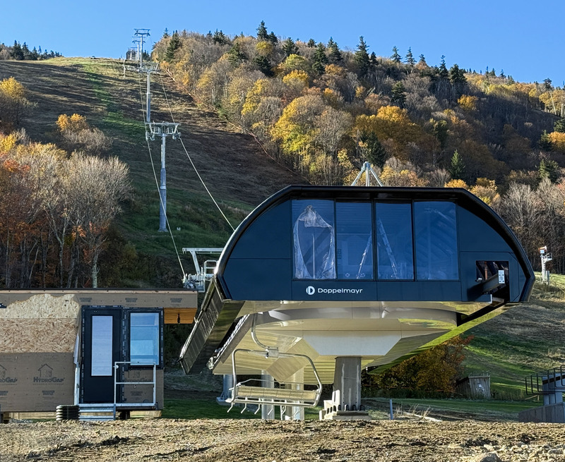 IMG_4362 copy.jpg :: 10/10 The first chair is on the cable