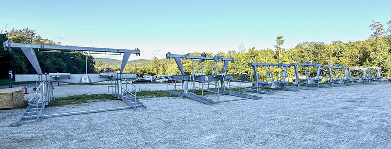 image5 copy.jpg :: 7/22 Getting towers ready to fly.