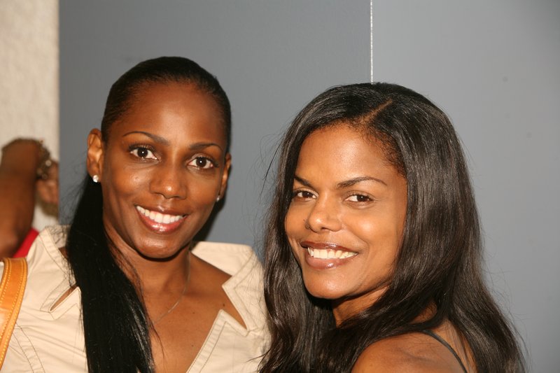 Essence 900.jpg
