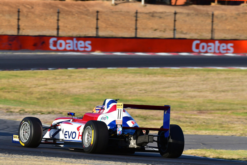 500_0707(2).jpg :: 11  Isaac McNeill (QLD)      Evoheat/Volante Rosso          Tatuus T014     