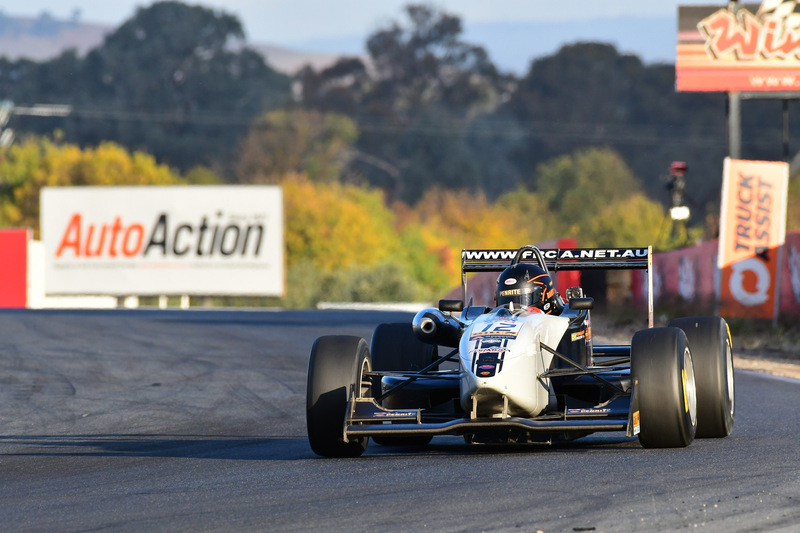 500_0768(1).jpg :: 12  Rodney Baker (NSW)       Penrite Oils / Baker Motorspor Dallara  F399 1999 