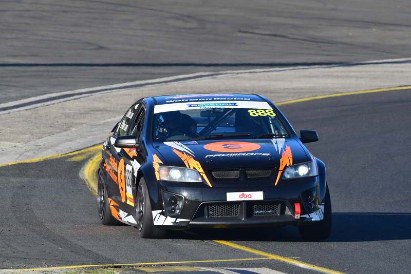 500_0819(1).jpg :: 888  Wokman Racing                  Brandon Wan Lum          Holden VE  