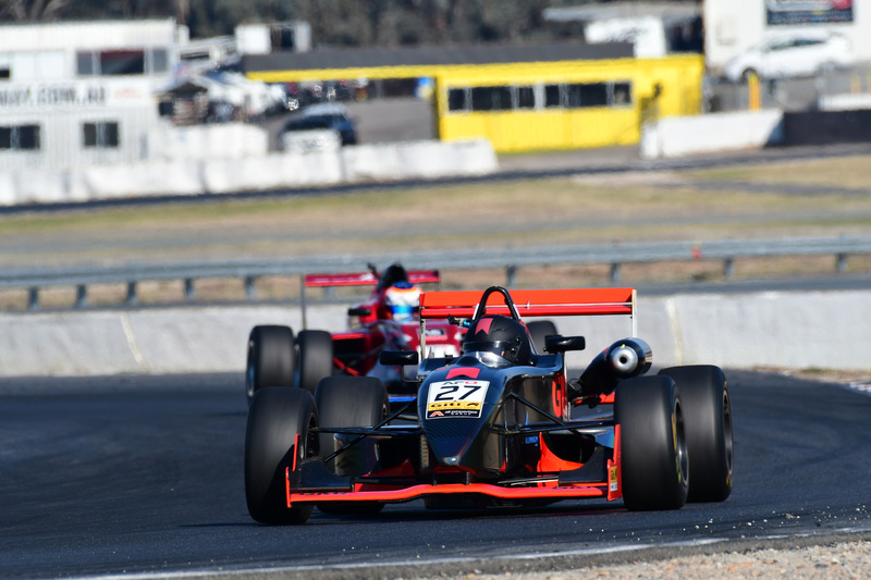 500_7541(1).jpg :: 27  George Kantzios          GK Racing                      Dallara F304  