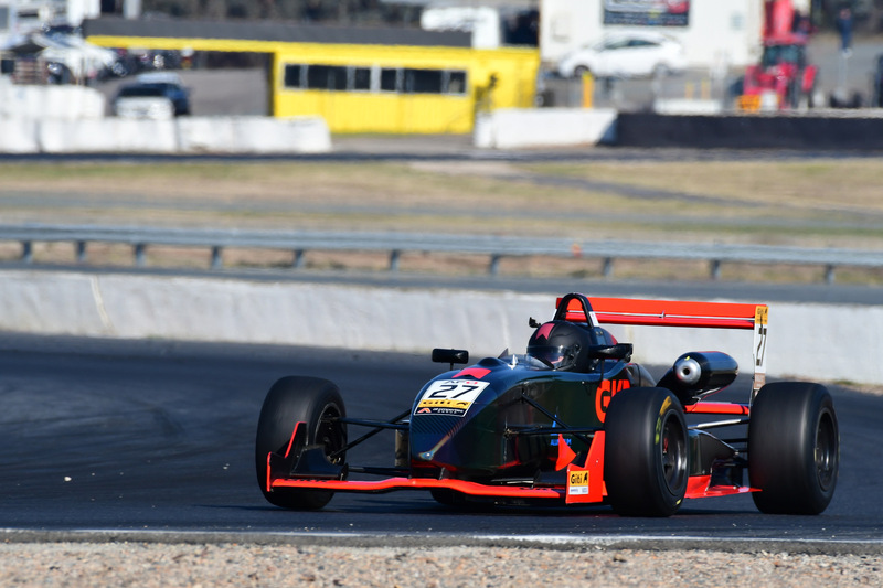 500_7552(1).jpg :: 27  George Kantzios          GK Racing                      Dallara F304  