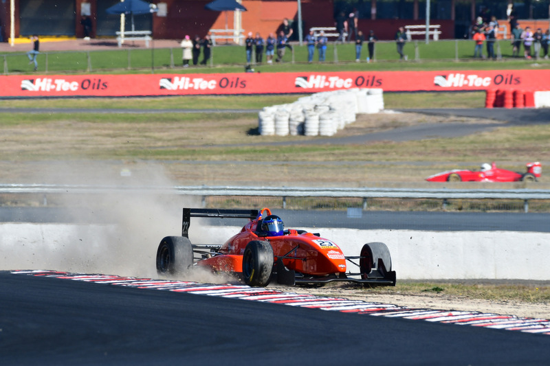 500_7588(1).jpg :: 023  Lawrence Katsidis (NSW)  Sydney Photo Booth             Dallara  F304 