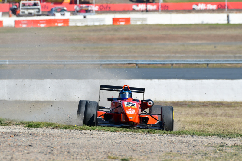 500_7594(1).jpg :: 023  Lawrence Katsidis (NSW)  Sydney Photo Booth             Dallara  F304 