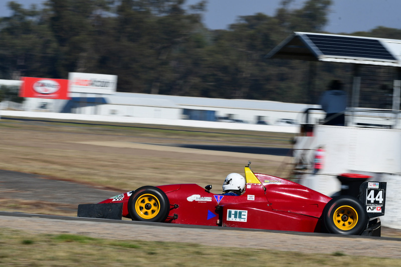 500_7612(1).jpg :: 44  Douglas Barry (NSW)      Douglas Barry specials         Reynard 92d  F4000 