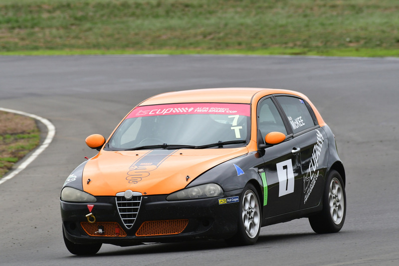 Alfa Feb 2026-052.jpg ::  7  Rob McKee (NSW)          Clay Business Solutions / SOS  Alfa Romeo 147 Twin 