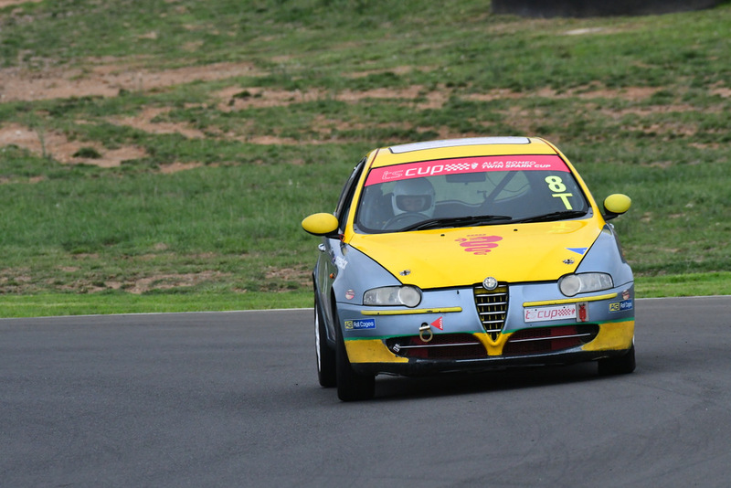Alfa Feb 2026-067.jpg ::  8  Richard McKee (NSW)      SOS - Services On Site / Clay  Alfa Romeo 147 Twin