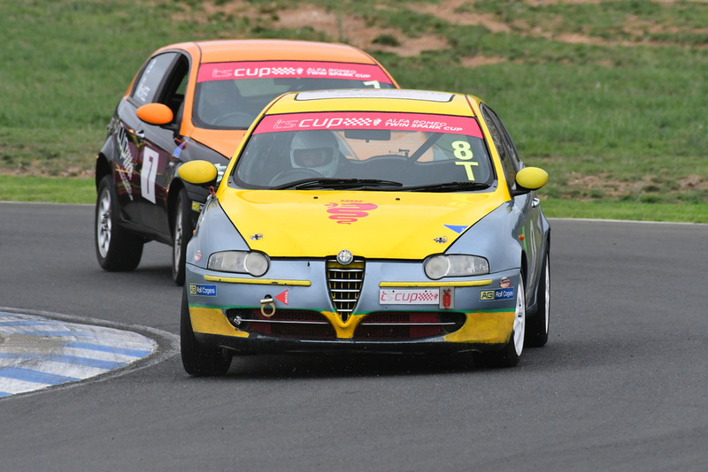 Alfa Feb 2026-068.jpg ::  8  Richard McKee (NSW)      SOS - Services On Site / Clay  Alfa Romeo 147 Twin