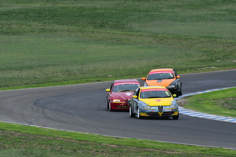 Alfa Feb 2026-096.jpg ::  8  Richard McKee (NSW)      SOS - Services On Site / Clay  Alfa Romeo 147 Twin
