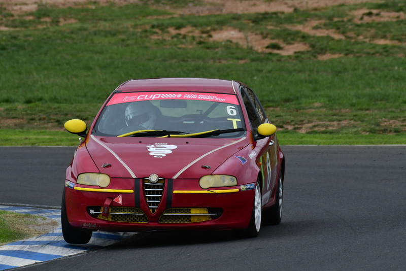 Alfa Feb 2026-230.jpg ::  6  David McKee (NSW)        SOS - Services On Site / Clay  Alfa Romeo 147