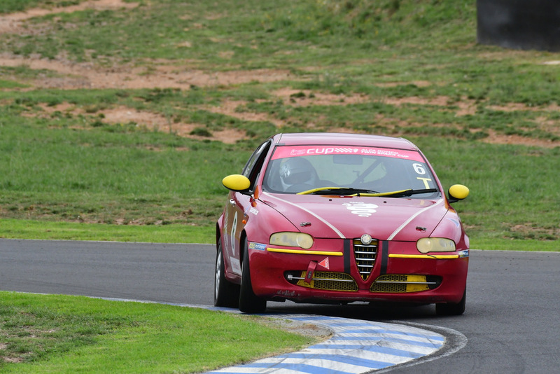 Alfa Feb 2026-279.jpg ::  6  David McKee (NSW)        SOS - Services On Site / Clay  Alfa Romeo 147