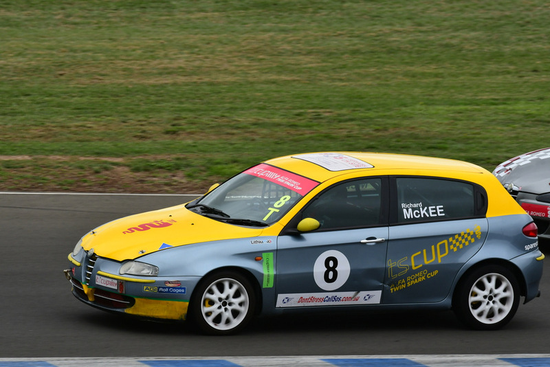 Alfa Feb 2026-346.jpg ::  8  Richard McKee (NSW)      SOS - Services On Site / Clay  Alfa Romeo 147 Twin