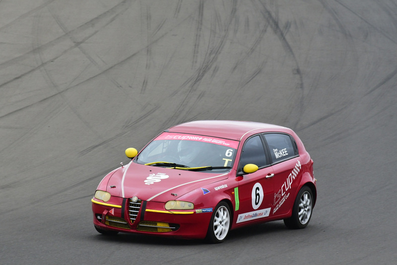 Alfa Feb 2026-350.jpg ::  6  David McKee (NSW)        SOS - Services On Site / Clay  Alfa Romeo 147