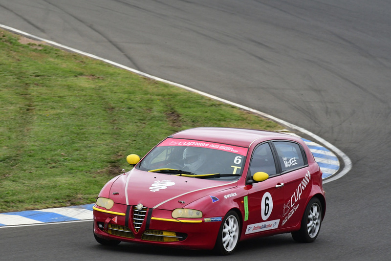 Alfa Feb 2026-375.jpg ::  6  David McKee (NSW)        SOS - Services On Site / Clay  Alfa Romeo 147