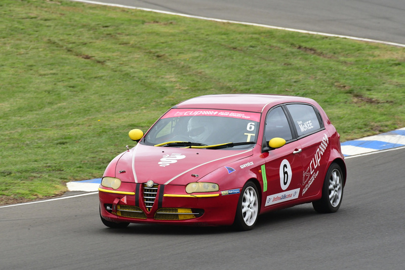 Alfa Feb 2026-387.jpg ::  6  David McKee (NSW)        SOS - Services On Site / Clay  Alfa Romeo 147