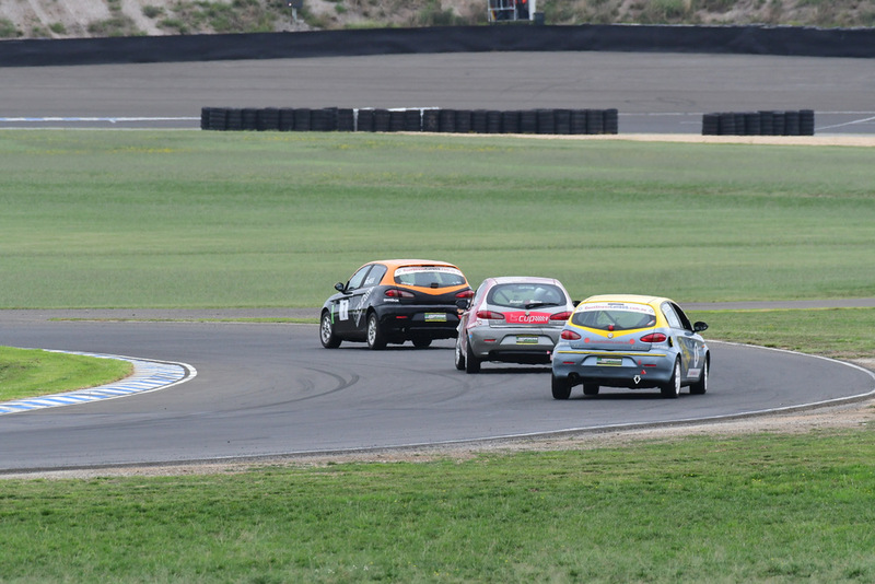 Alfa Feb 2026-389.jpg ::  8  Richard McKee (NSW)      SOS - Services On Site / Clay  Alfa Romeo 147 Twin