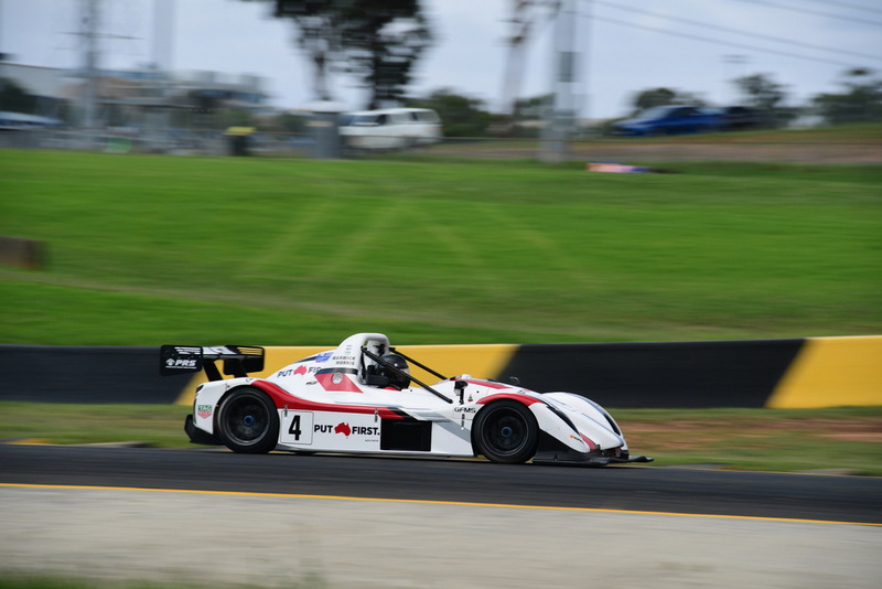 DSC_7481.jpg ::  4  Warwick Morris (NSW)                                    Radical SR3 RSX    