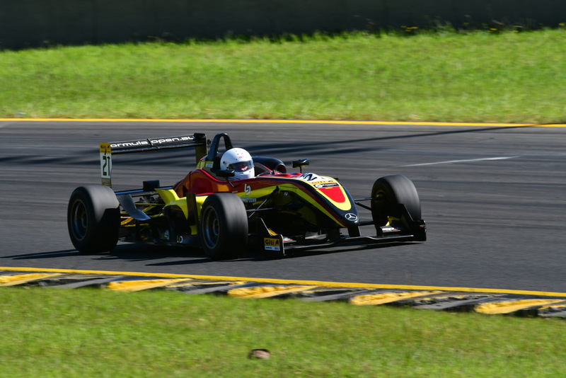 FC1 March 2026-015.jpg :: 21  Graeme Holmes (NSW)      CO Machining                   Dallara F3     