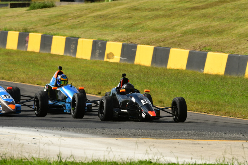 FOS_2772(2).jpg :: 30  Edison Beswick (NSW)     Synergy Motorsport             Spectrum 014   