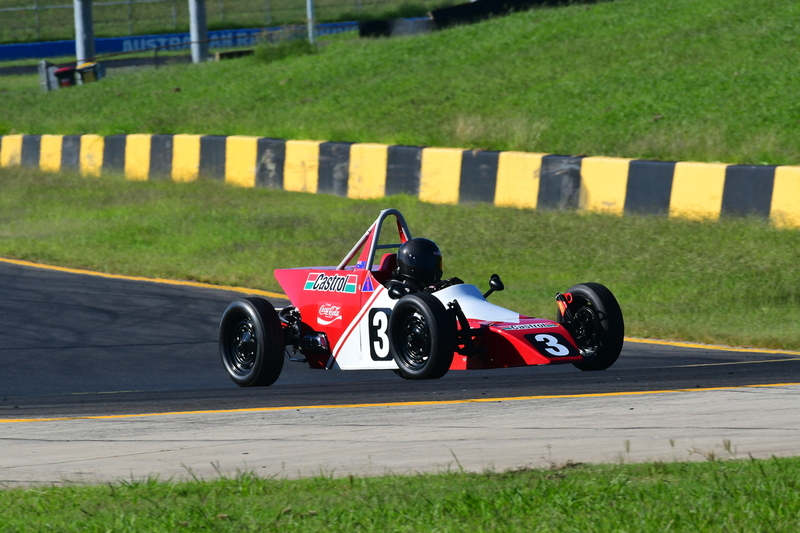 FV1 March 2026-269.jpg :: 3  Don Collyer (NSW)        Don Collyer                    Commando  