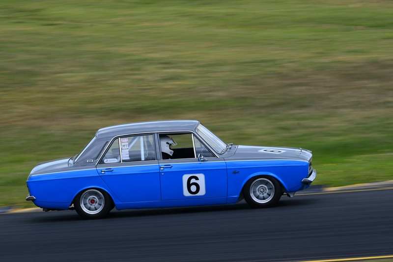 Group N Nov 2025-105.jpg :: 6  Ross Muller                    Ross Muller (NSW)        1971 Hillman Hunter 