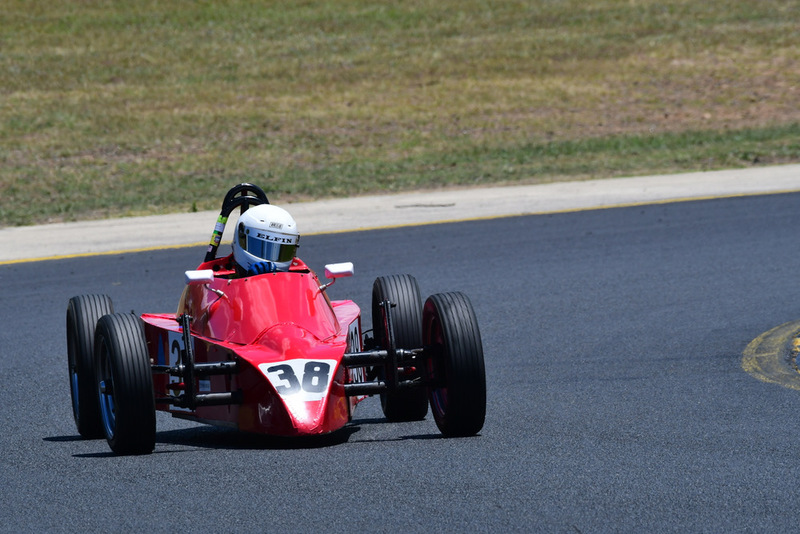 Hvee Nov 2025-124.jpg :: 38  Jonthan Scott (VIC)      Jonthan Scott                  1981 Elfin