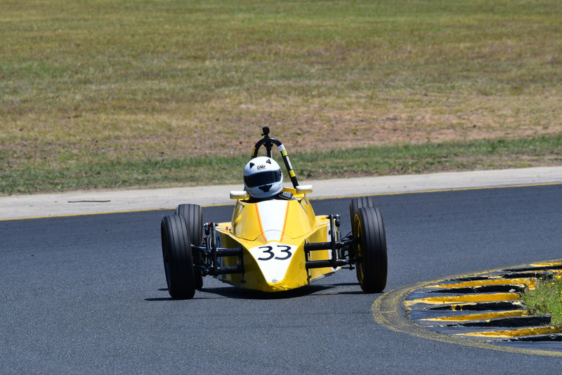 Hvee Nov 2025-132.jpg :: 33  Glynn Briggs (VIC)       Glynn Briggs                   1983 Spectre