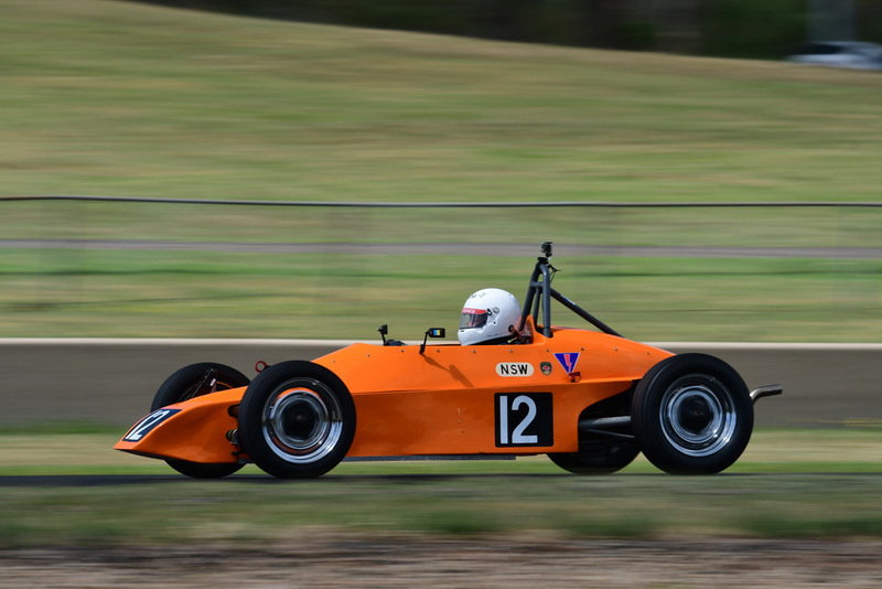 Hvee Nov 2025-27.jpg :: 12  Peter Mohacsi (NSW)      Peter Mohacsi                  1981 Spectre 