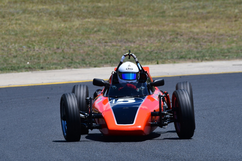 Hvee Nov 2025-79.jpg :: 15  Tony Paynter (NSW)       Tony Paynter                   1971 Stag