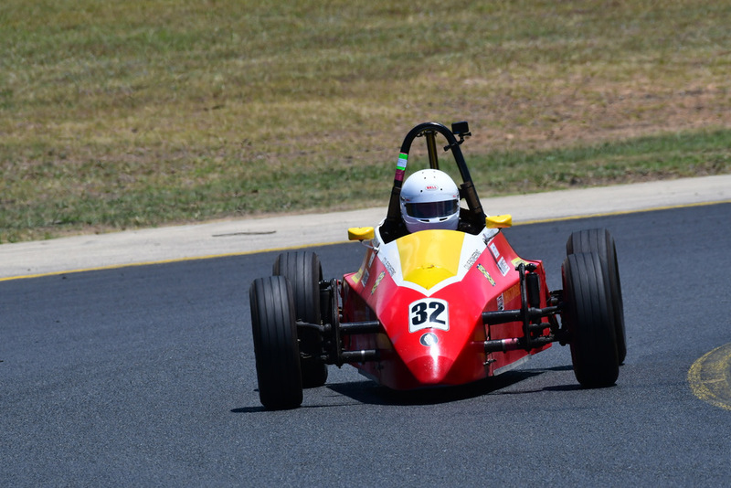 Hvee Nov 2025-87.jpg :: 32  Greg Johnston (ACT)      Greg Johnston                  1985 Elfin 