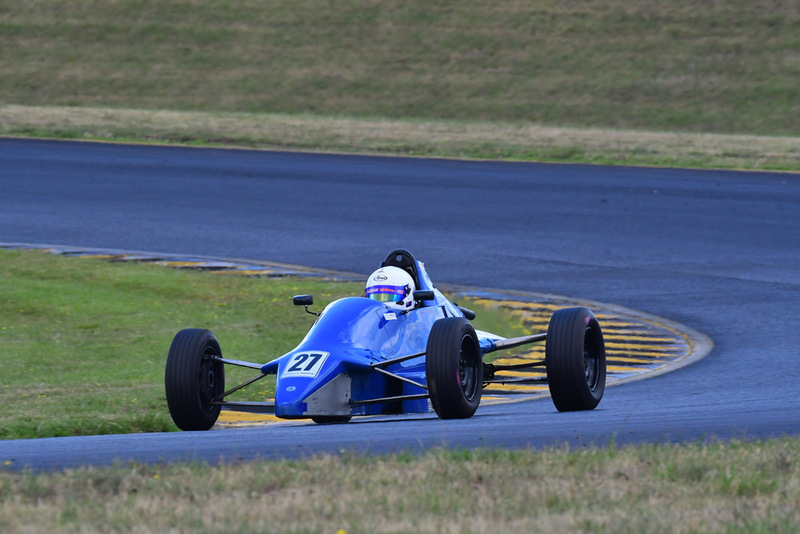 LMOP FF Nov 2025-54(1).jpg :: 27  Wayne Colville (NZ)      Wayne Colville                 1988 Van Diemen