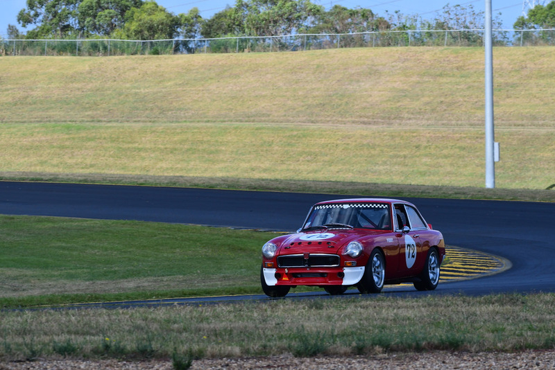 Supersprints Nov 2025 (19).jpg :: 72  Steve Perry (NSW)        Steve Perry                    1968 MGC GT      