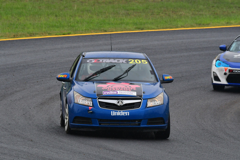 TT Feb 2026-153.jpg :: 205  Richard Mork (NSW)       Uniden                         Holden Cruze    
