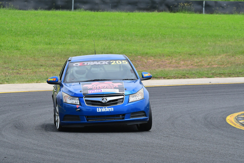 TT Feb 2026-285.jpg :: 205  Richard Mork (NSW)       Uniden                         Holden Cruze    