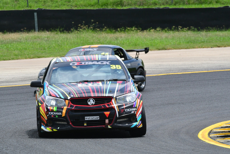 TT Feb 2026-304.jpg :: 35  David Seraglio (NSW)     Access Pipelines               Holden Commodore VF 