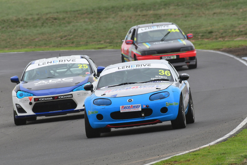 Wakefield 300 March 2026-052.jpg :: 36  R.Schmitz/B.Howard       Raceaway Track Time            Mazda MX5    